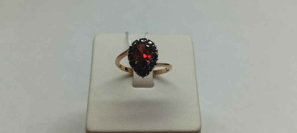 КОЛЬЦО С КАМНЯМИ (Au 585)