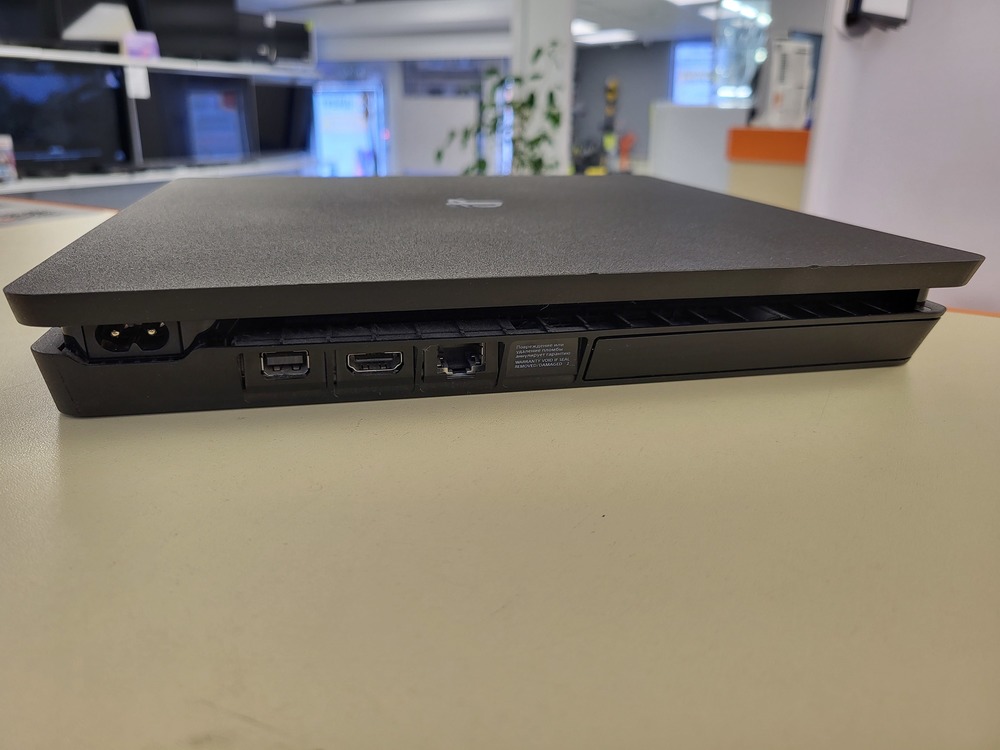 Игровая приставка PlayStation 4 Slim 1Tb Игровая приставка PlayStation 4 Slim 1Tb