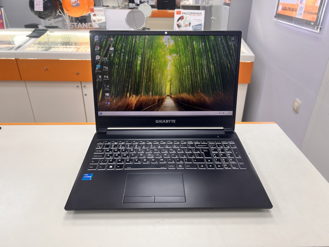 Ноутбук Gigabite g5;  Core I5-11400H, GeForce RTX 3060, 16 Гб, 1.5 Tb, Нет
