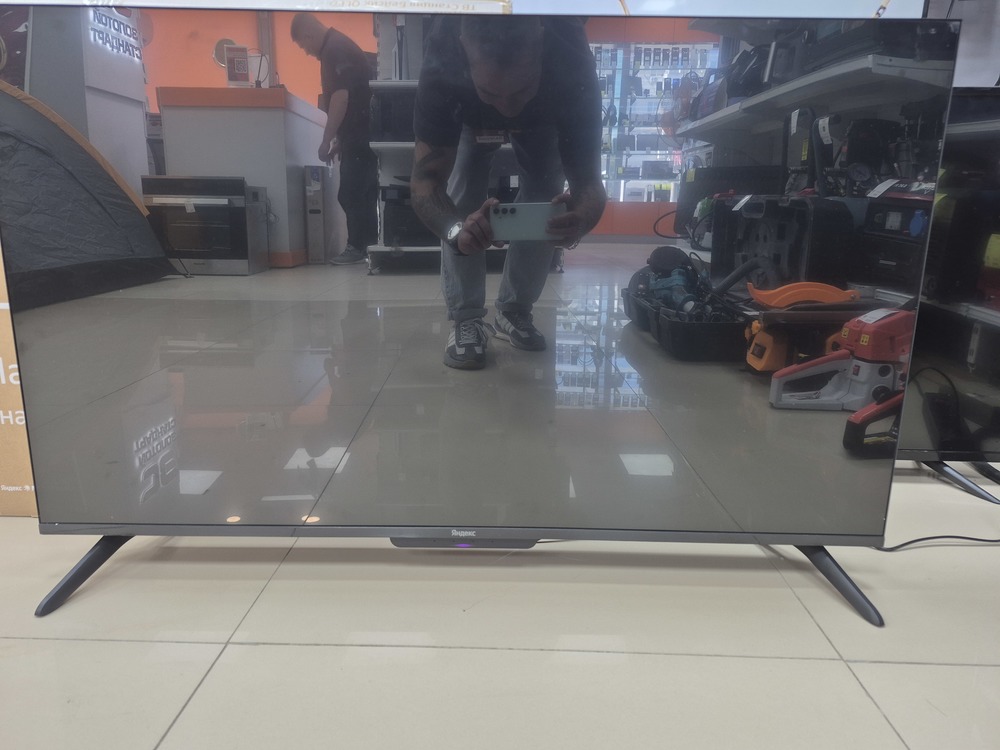 LED Телевизор Яндекс ТВ Станция Бейсик  43" 4K UHD,