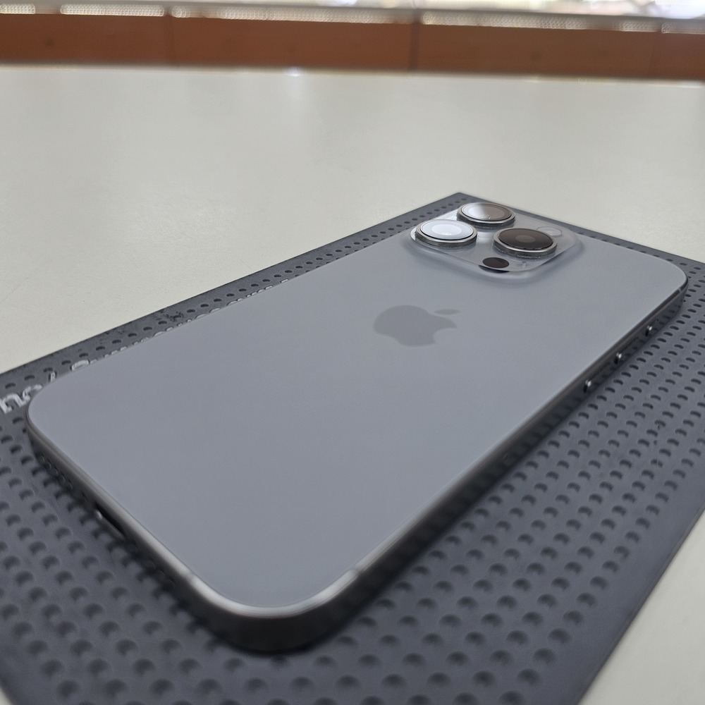Смартфон Apple Iphone 15 Pro 256Gb