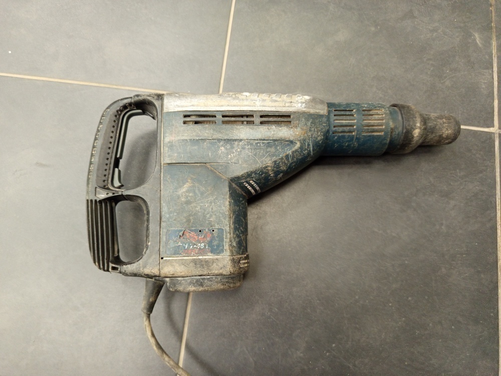 Отбойный молоток Bosch GBH 7-46 DE Professional;