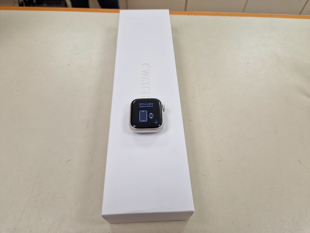 Смарт-часы Apple Watch Series 7 41mm