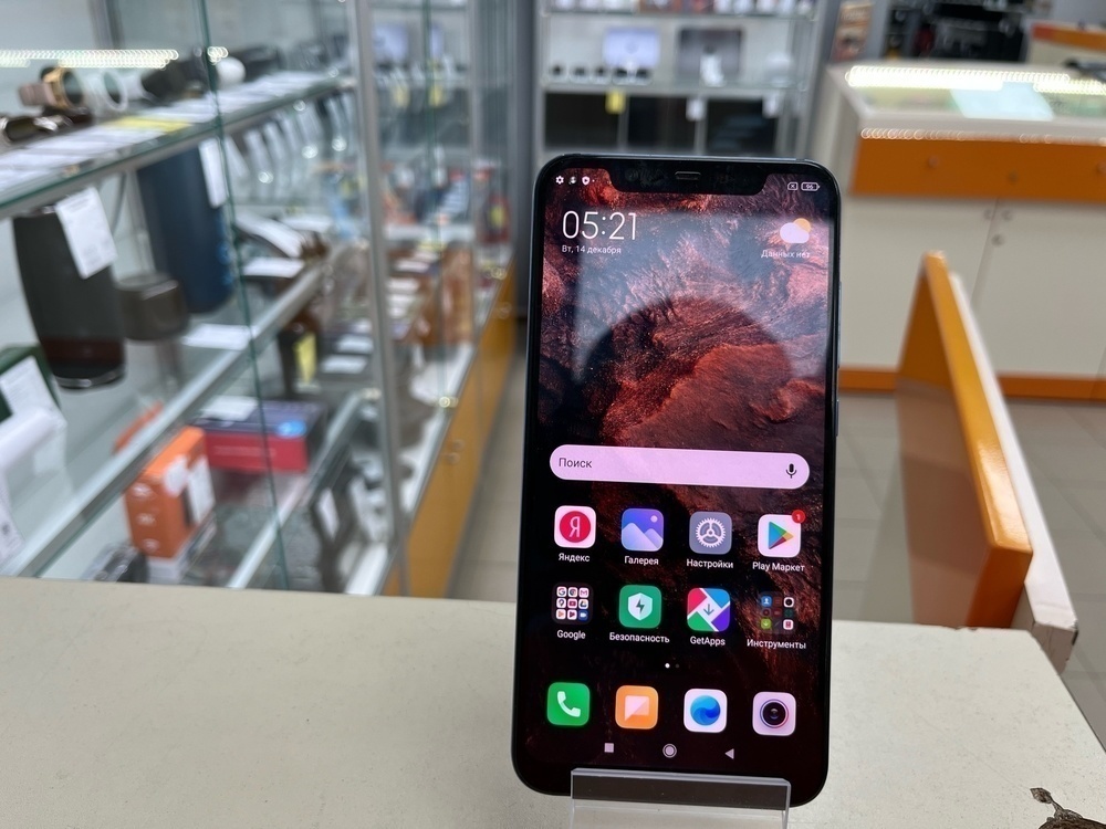 Смартфон Xiaomi Mi 8 6/128
