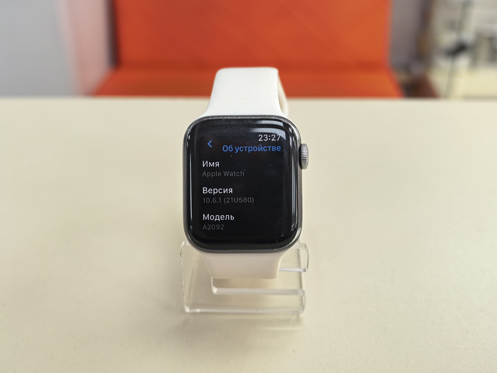 Смарт-часы Apple Watch Series 5 40 мм