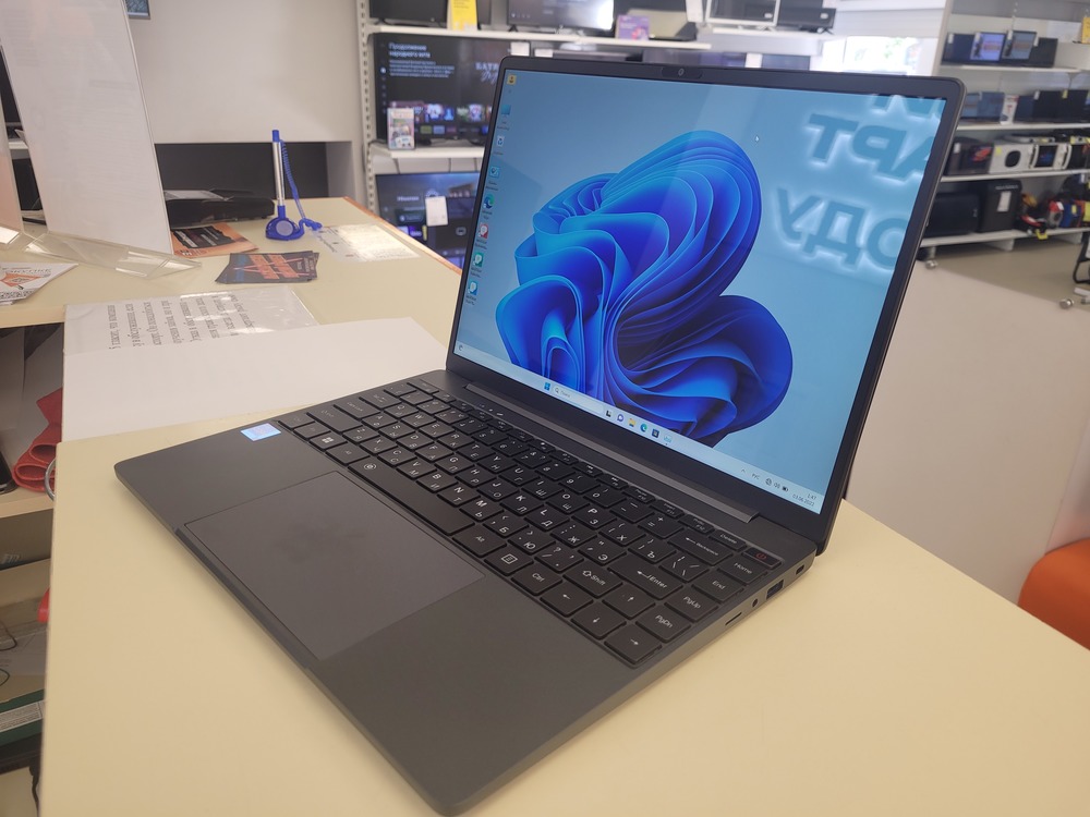 Ноутбук CHUWI; Core i5-1235U, Intel UHD Graphics, 16 Гб, 1 Tb, Нет