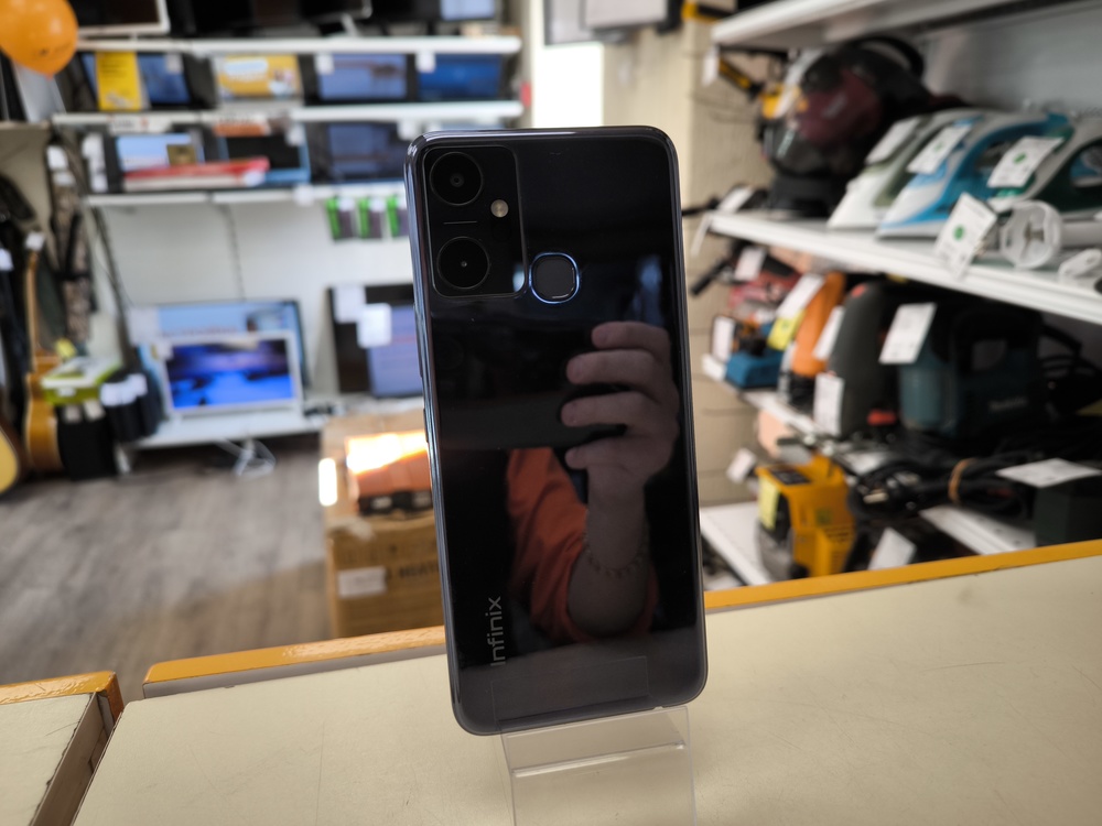 Смартфон Infinix Smart 6 PLUS 2/64
