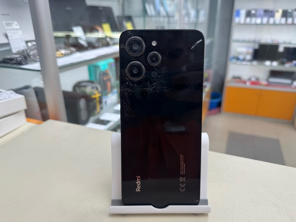 Смартфон Xiaomi Redmi 12 4/128