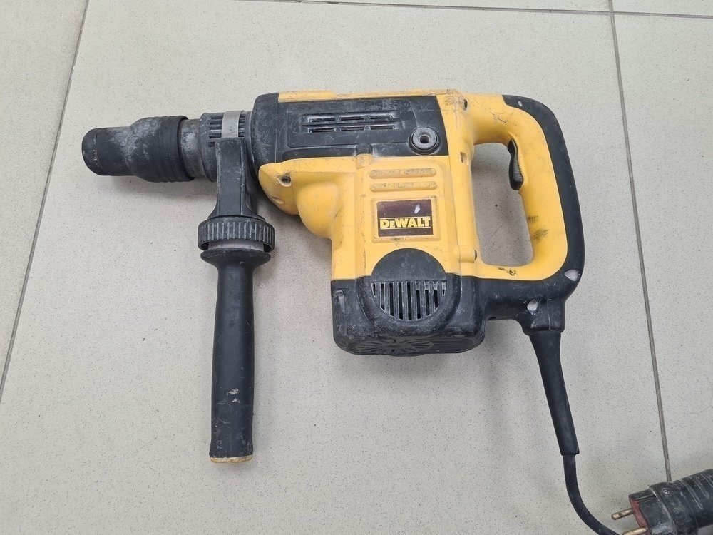 Перфоратор Dewalt D25501QS