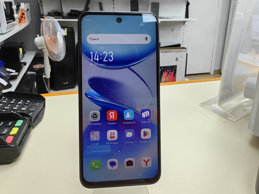 Смартфон Infinix Smart 9 3/64
