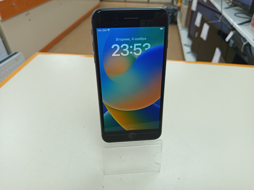 Смартфон Apple iPhone 8 Plus 64Gb