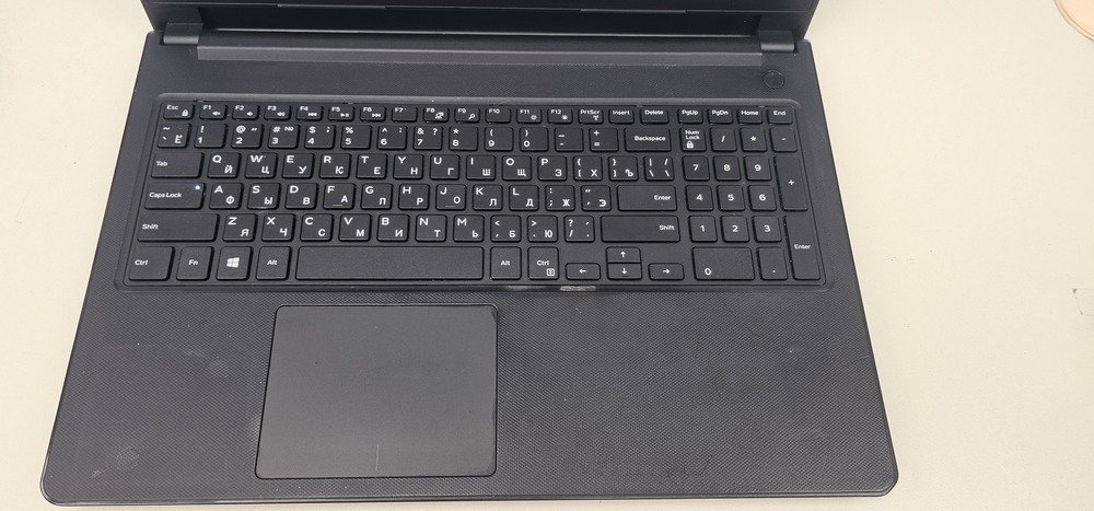 Ноутбук DELL G6NHLJ2; Core i3-6006U, Intel UHD Graphics, 4 Гб, 240 Гб, Нет