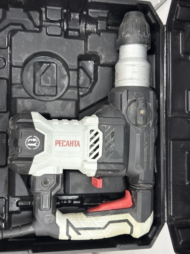 Перфоратор РЕСАНТА П-32-1400КВ