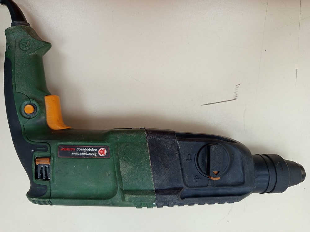 Перфоратор Калибр ЭП-800/26