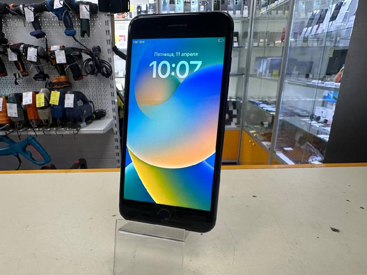 Смартфон Apple iPhone 8 Plus 64Gb