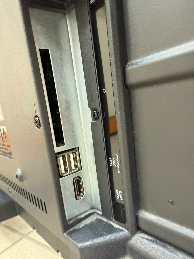 LED Телевизор V-Home 24LH1211