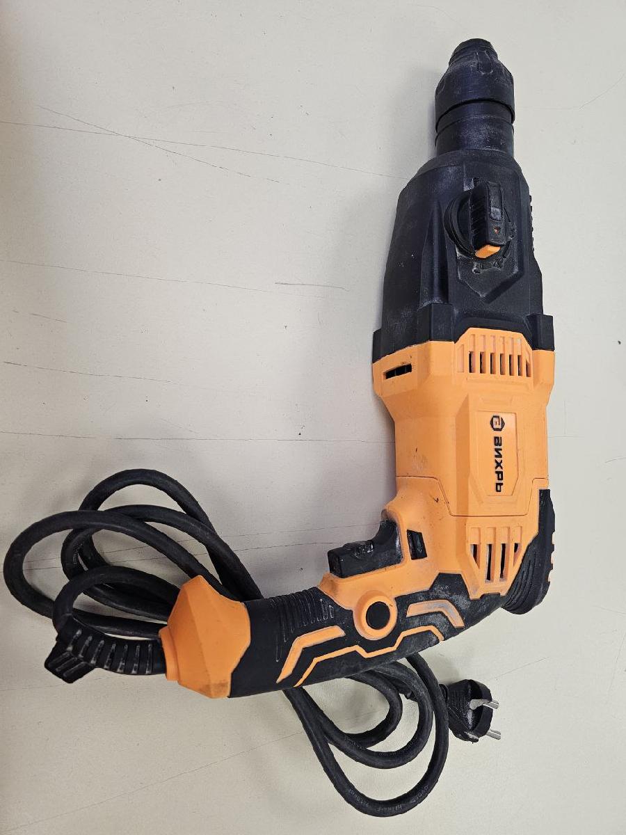 Перфоратор Вихрь П-5А-1000