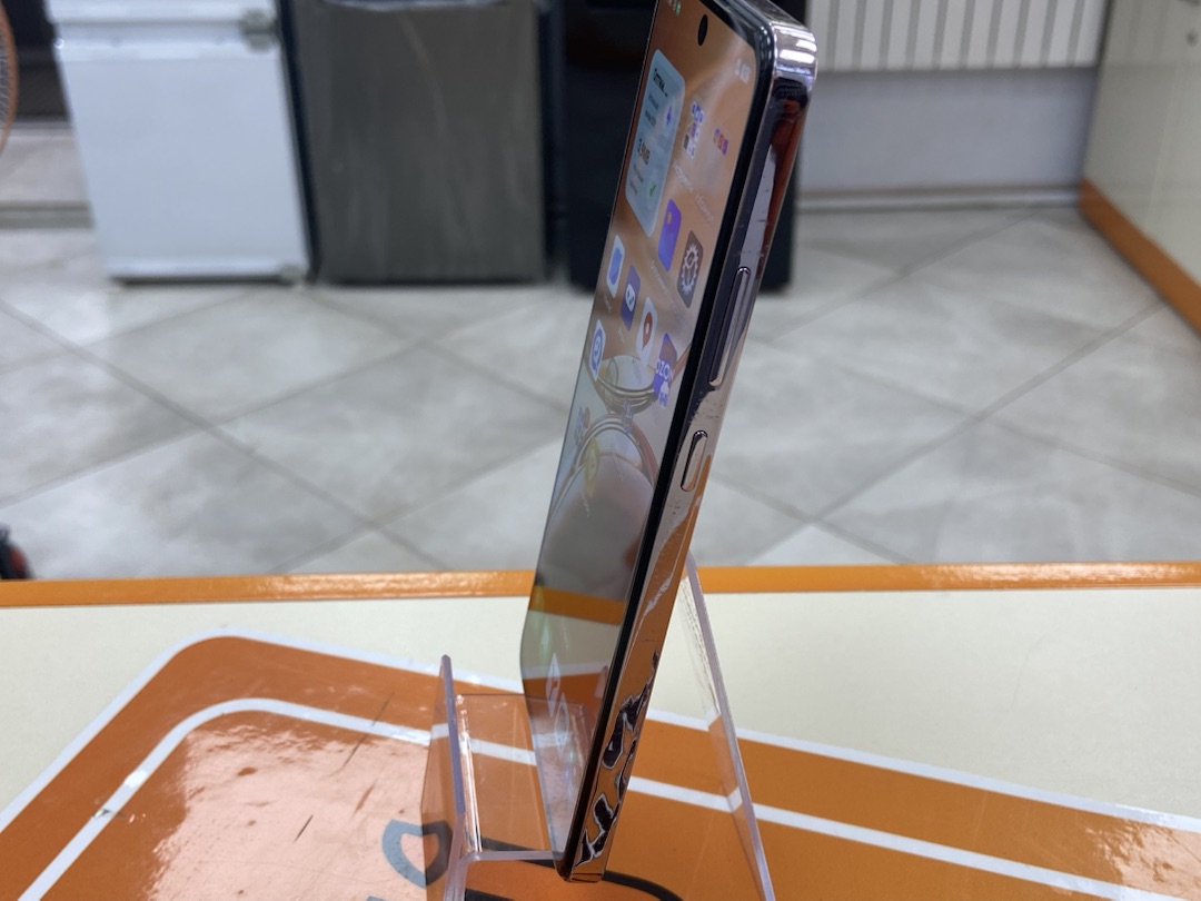 Смартфон Oppo Reno 12F 8/512
