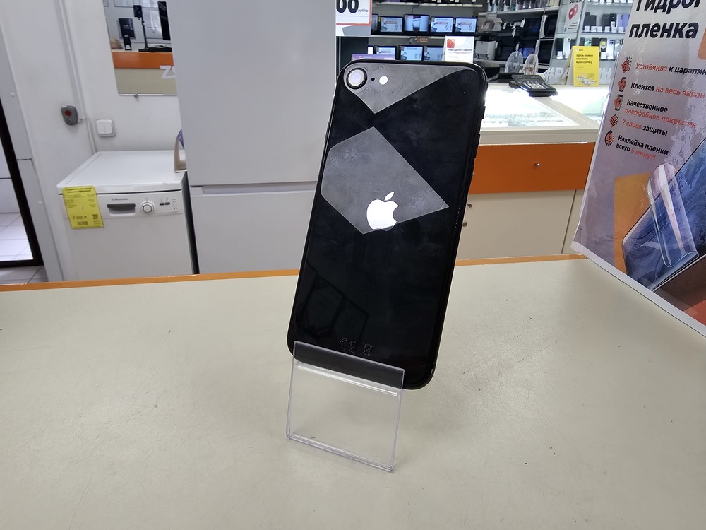 Смартфон Apple iPhone SE 2020 64Gb