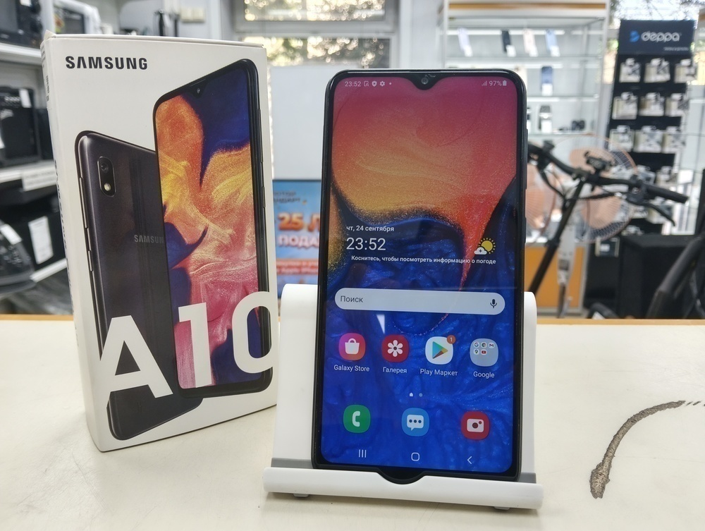 Смартфон Samsung Galaxy A10 2/32