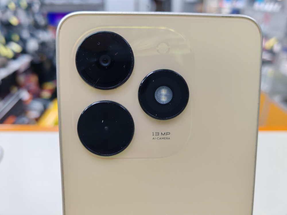 Смартфон Tecno Spark Go 2024 4/64