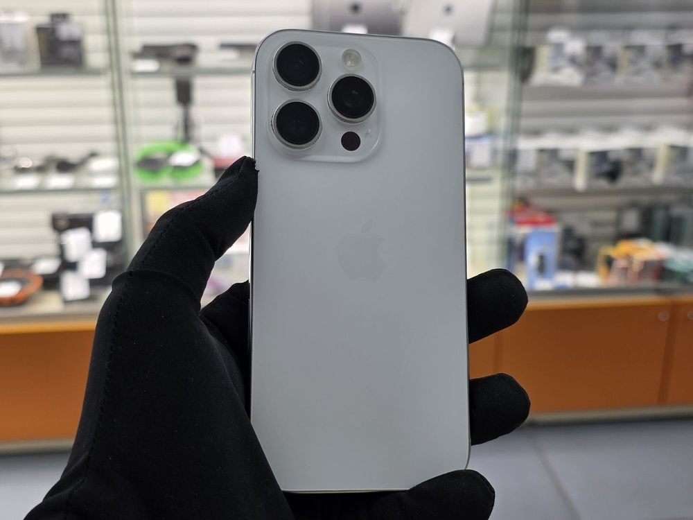 Смартфон Apple Iphone 16 Pro 128Gb