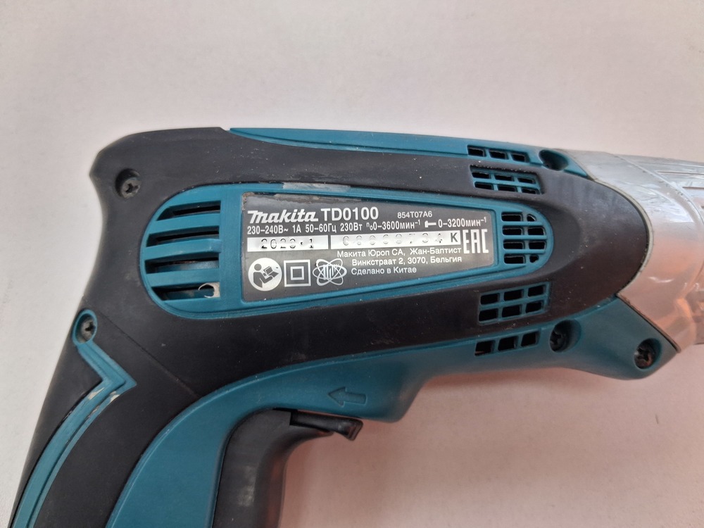 Шуруповерт Makita TD0100