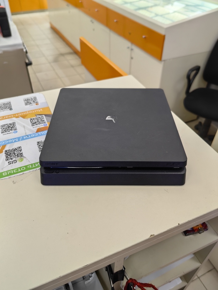 Игровая приставка PlayStation 4 Slim 500GB