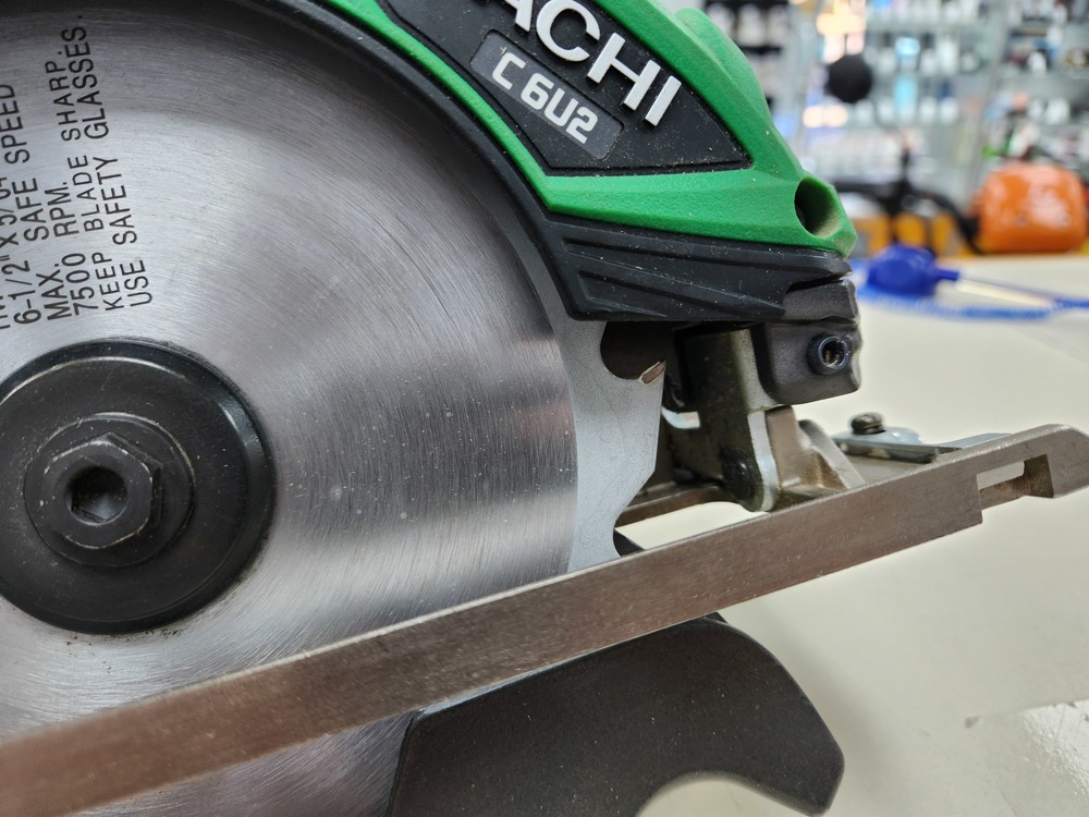 Дисковая пила Hitachi C6BU2
