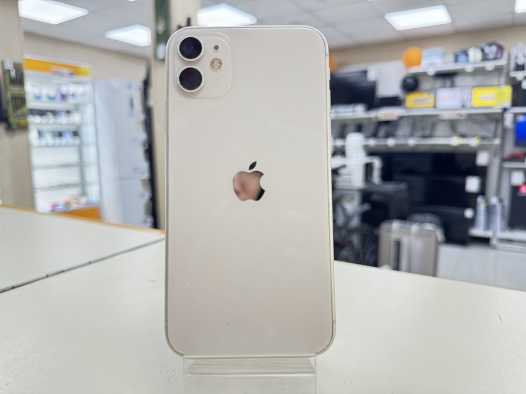 Смартфон Apple iPhone 11 64Gb