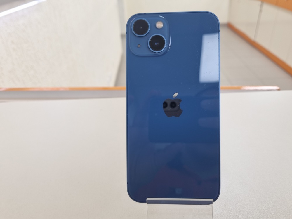 Смартфон Apple iPhone 13 256Gb