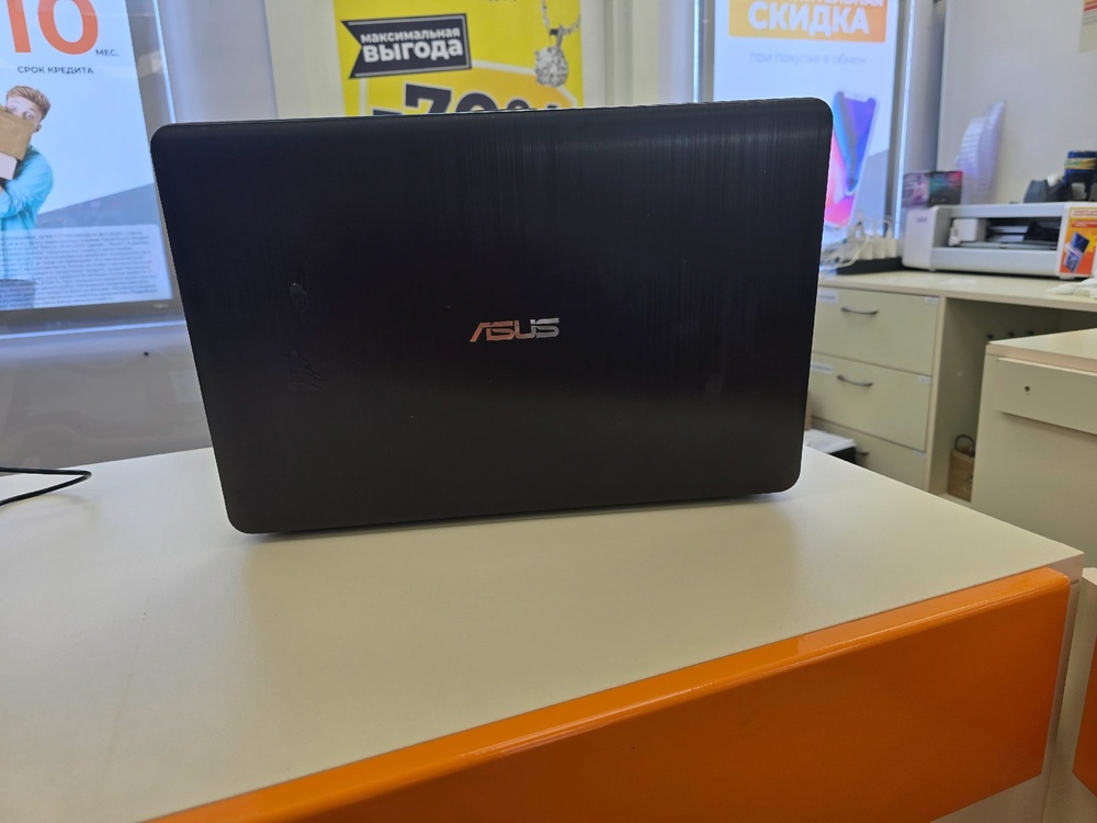 Ноутбук ASUS; A9-9425, Radeon R5 series, 8 Гб, 240 Гб, Нет