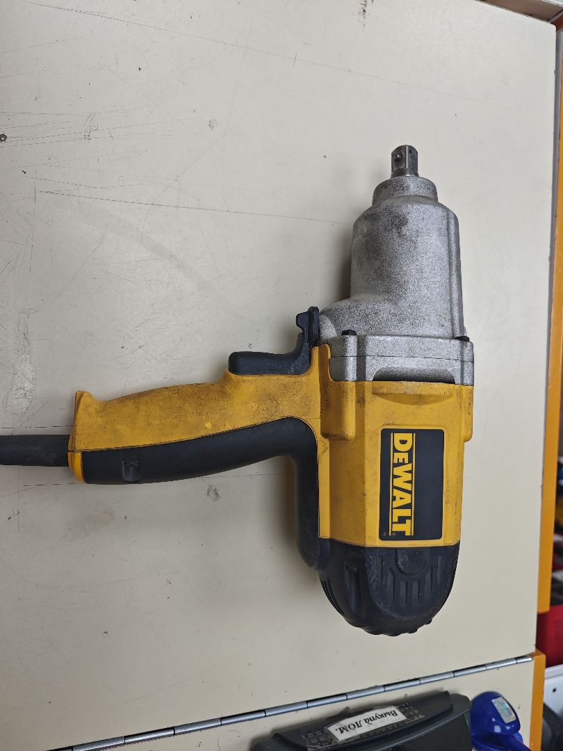 Гайковерт Dewalt DW292
