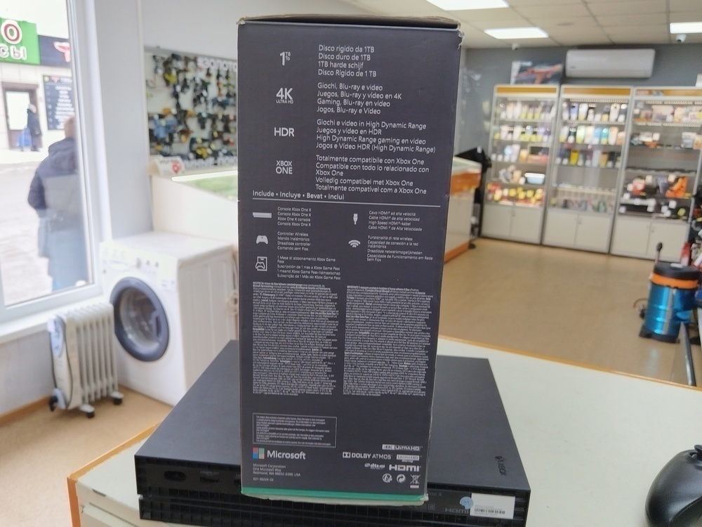Игровая приставка Xbox One X 1Tb