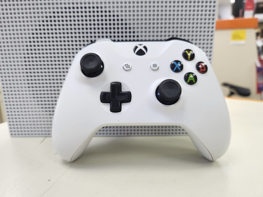 Игровая приставка Xbox One S 500Gb