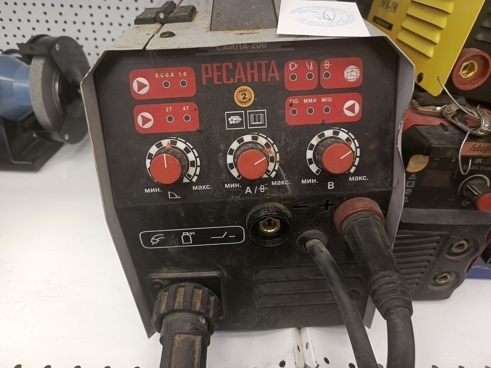 Сварочный аппарат Ресанта САИПА-200