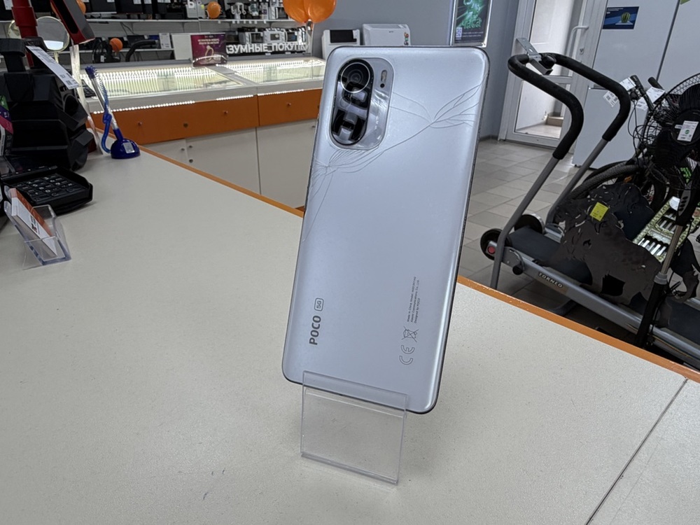 Смартфон Xiaomi Poco F3 8/256