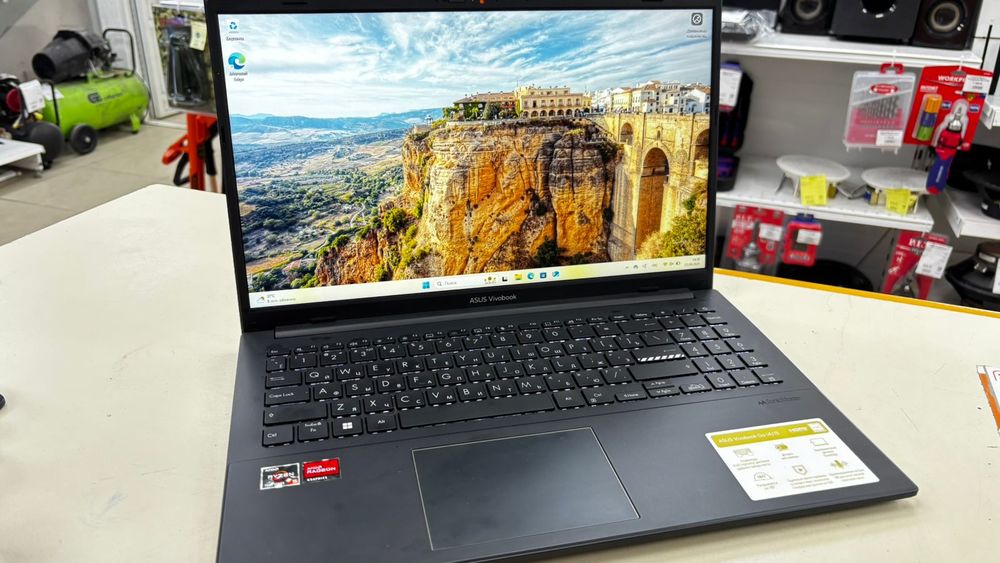 Ноутбук ASUS VivoBook Go 15 E1504F; Ryzen 5 7520U, AMD Radeon (TM) Graphics, 16 Гб, 512 GB, Нет
