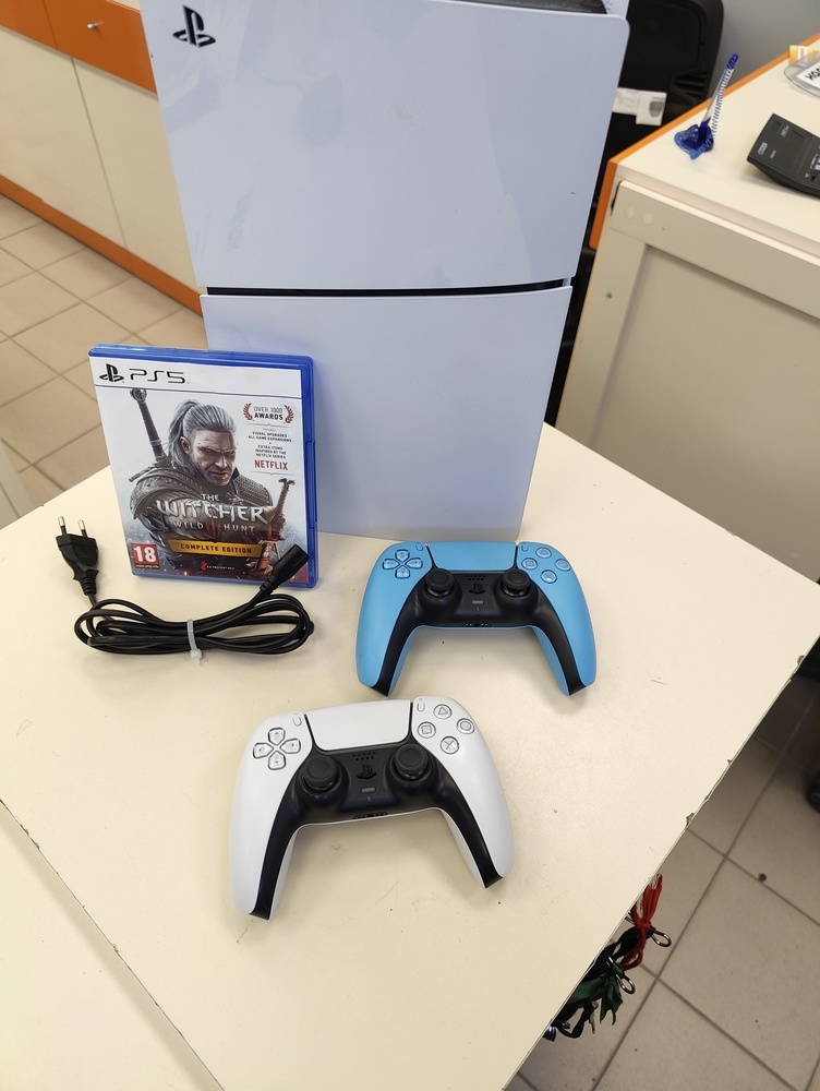 Игровая приставка PlayStation 5 Slim 1TB (С дисководом)