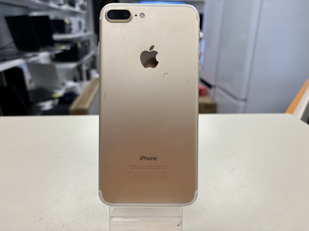 Смартфон Apple iPhone 7 Plus 32Gb