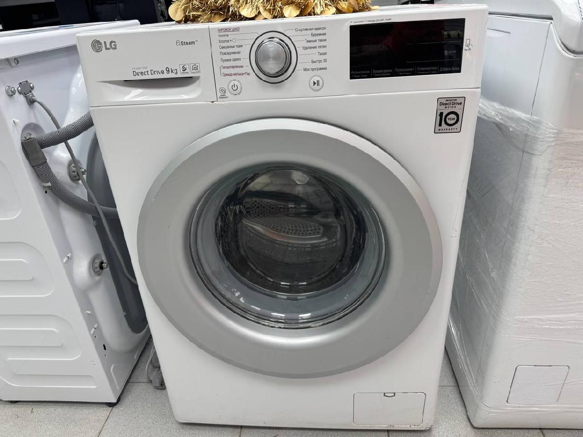 Стиральная машина LG F4M5VS4W
