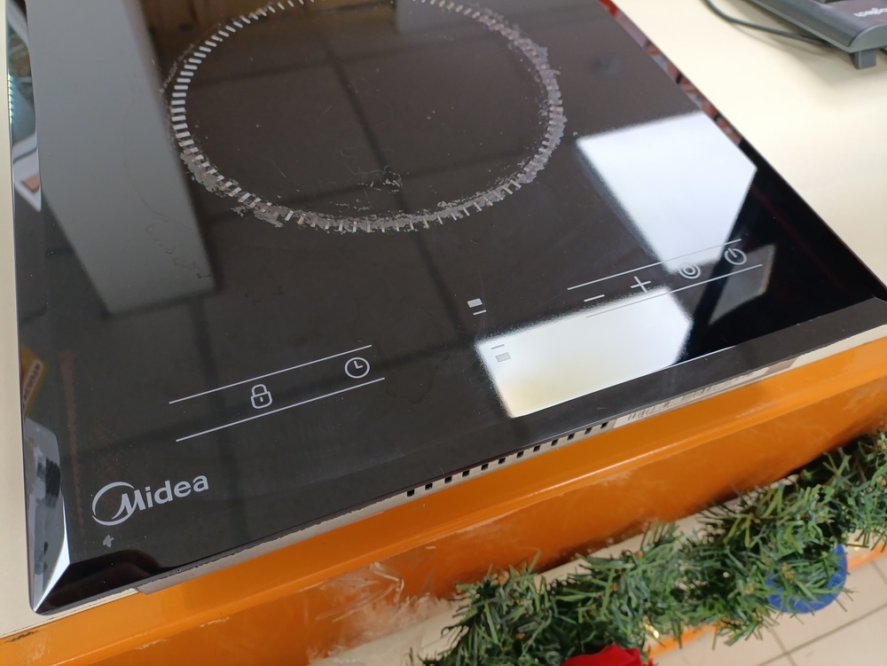 Встраиваемая электрическая панель Midea MIH64516F