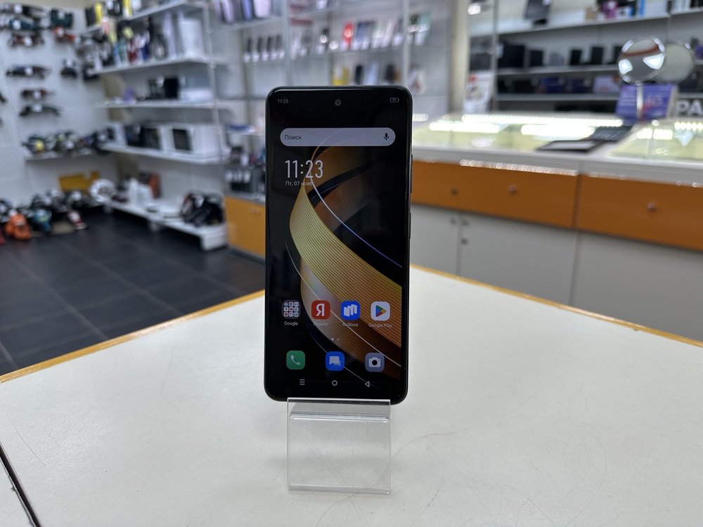 Смартфон Infinix Smart 8 Pro 4/256