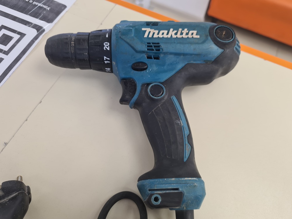 Дрель-безударная Makita DF0300