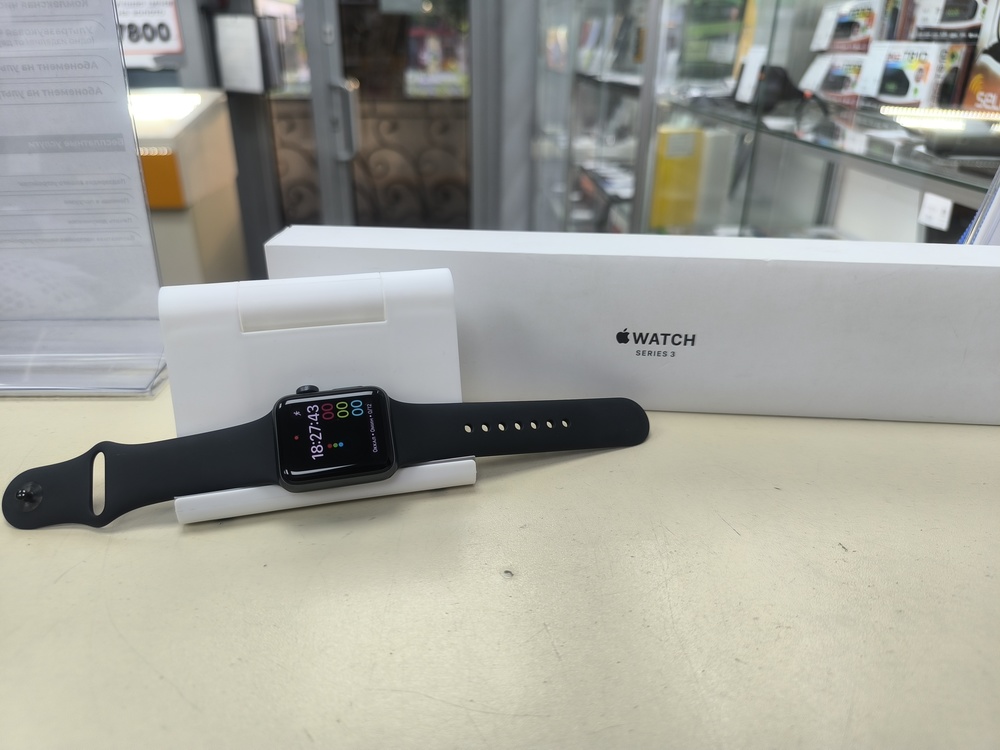 Смарт-часы Apple Watch Series 3 38 мм