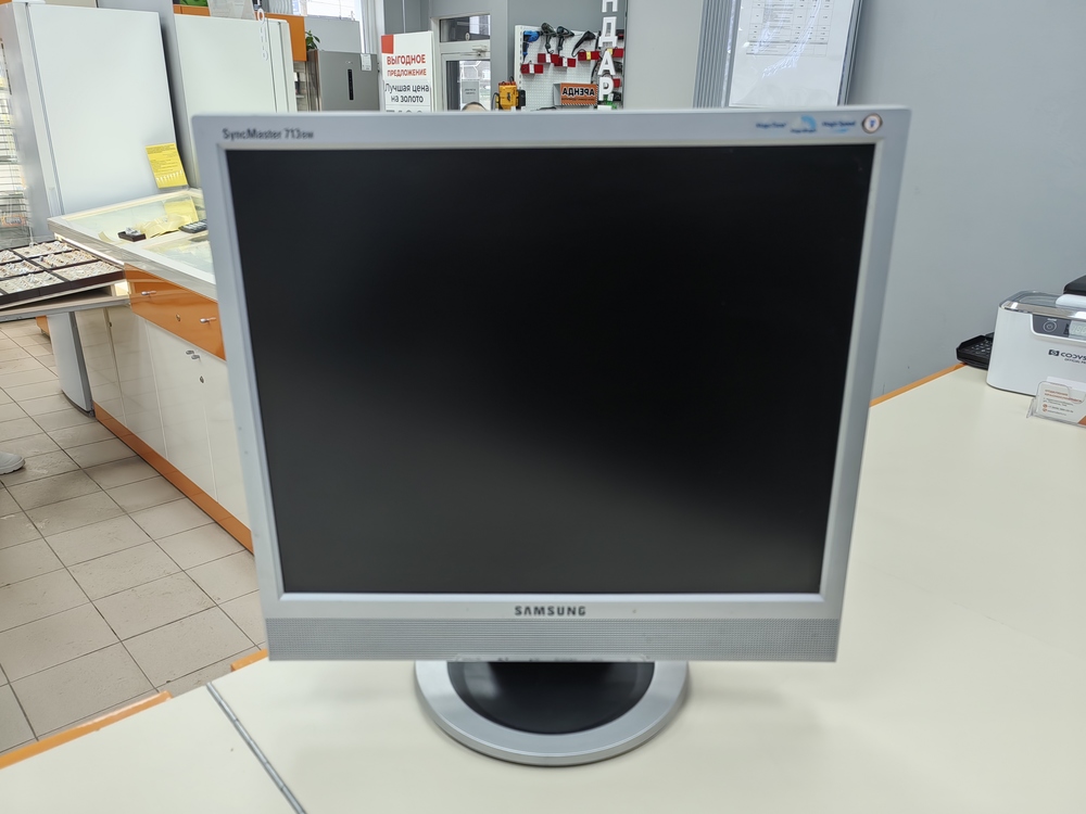 Монитор Samsung 713bm s