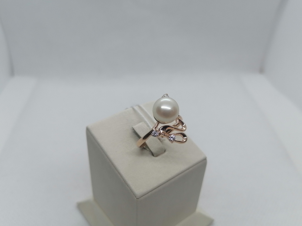 КОЛЬЦО С КАМНЯМИ (Au 585)