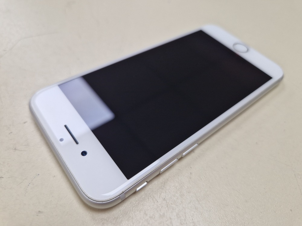 Смартфон Apple iPhone 8 64Gb
