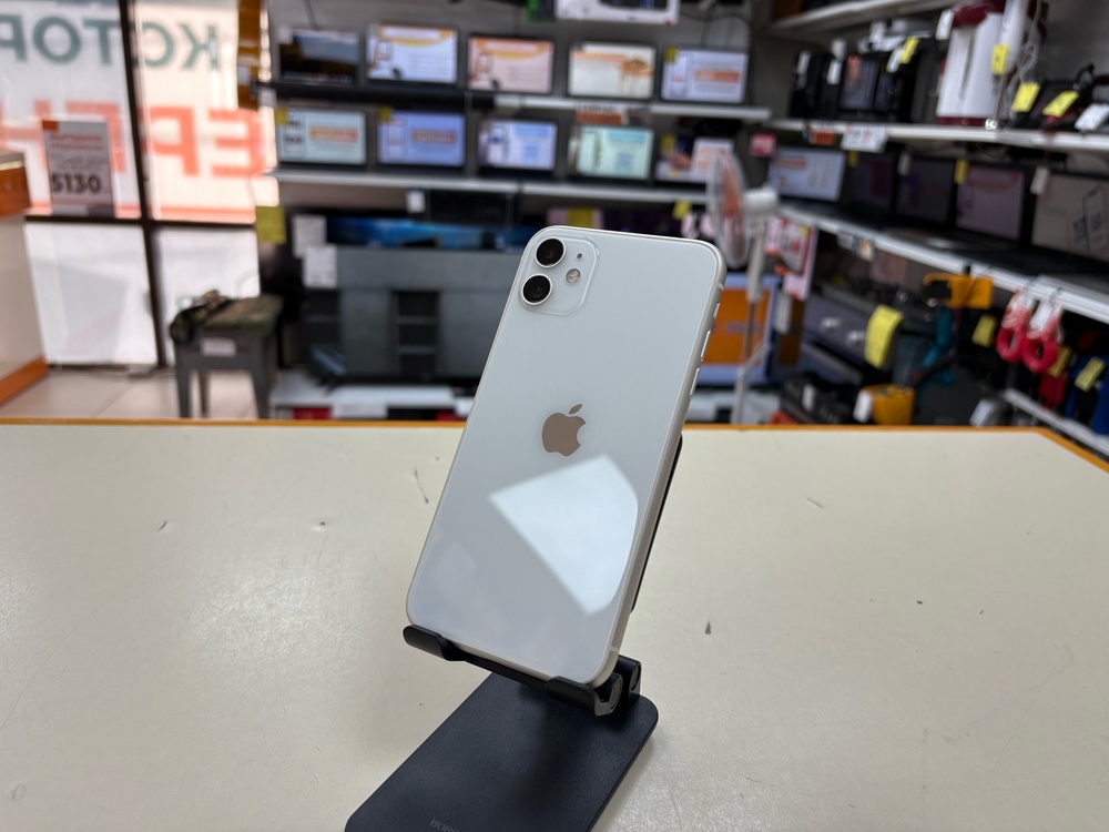 Смартфон Apple iPhone 11 128Gb