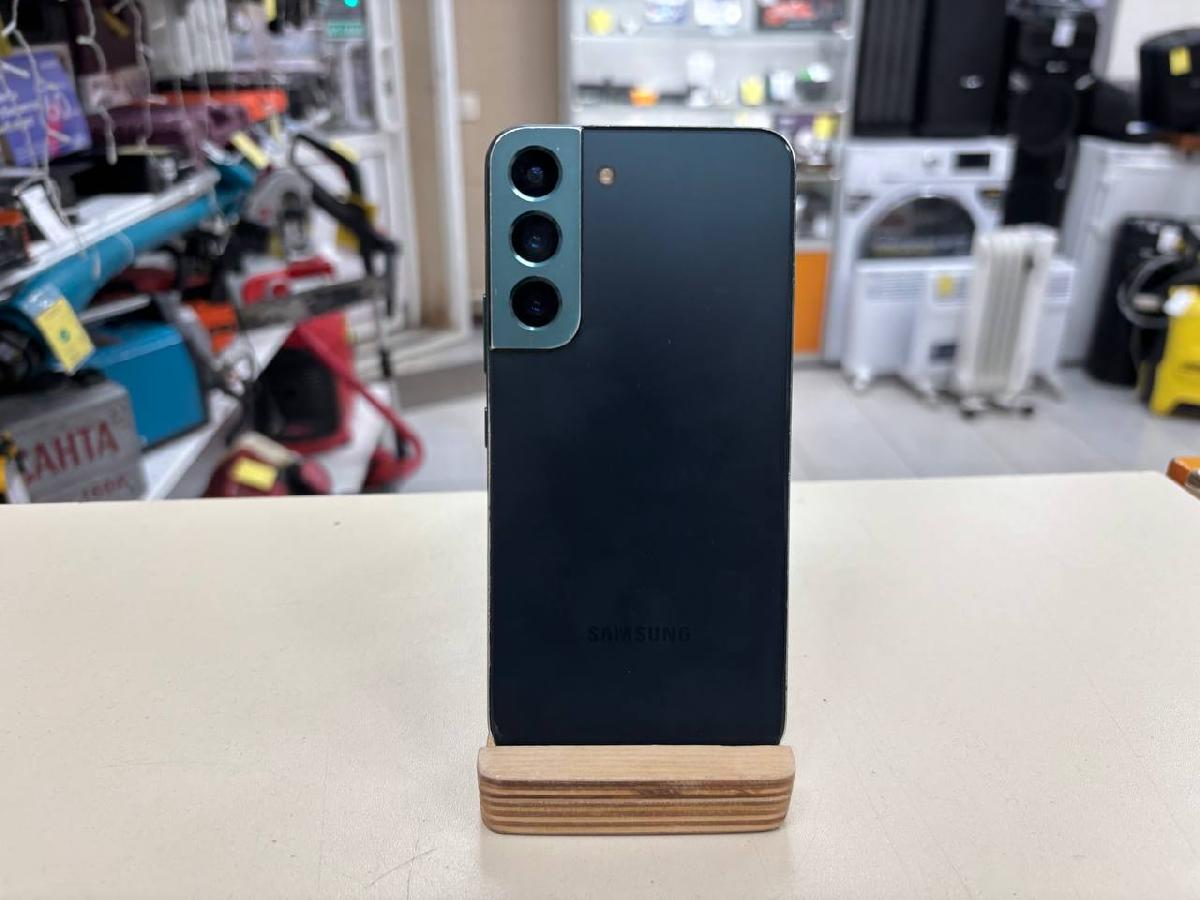 Смартфон Samsung Galaxy S22 8/128